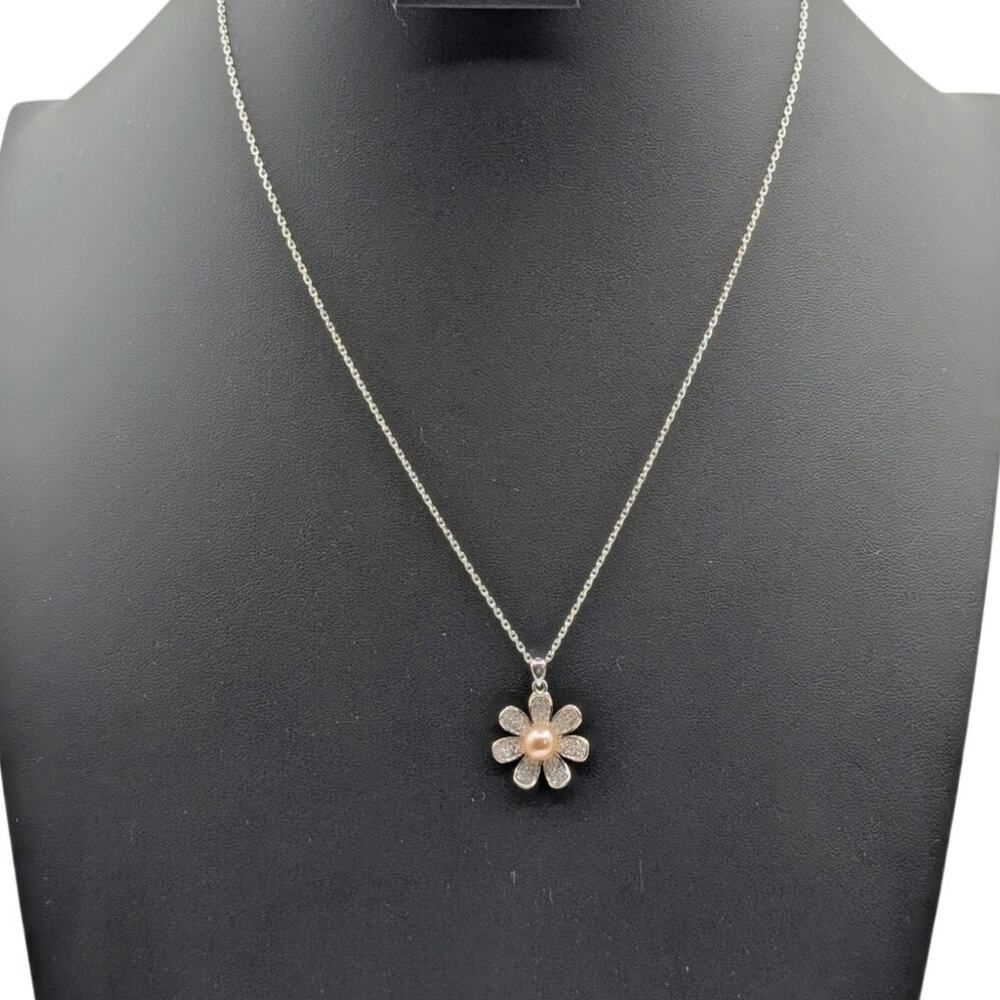 Vantel Pearls 925 Sterling Pearl in CZ Encrusted Flower Pendant Chain Necklace